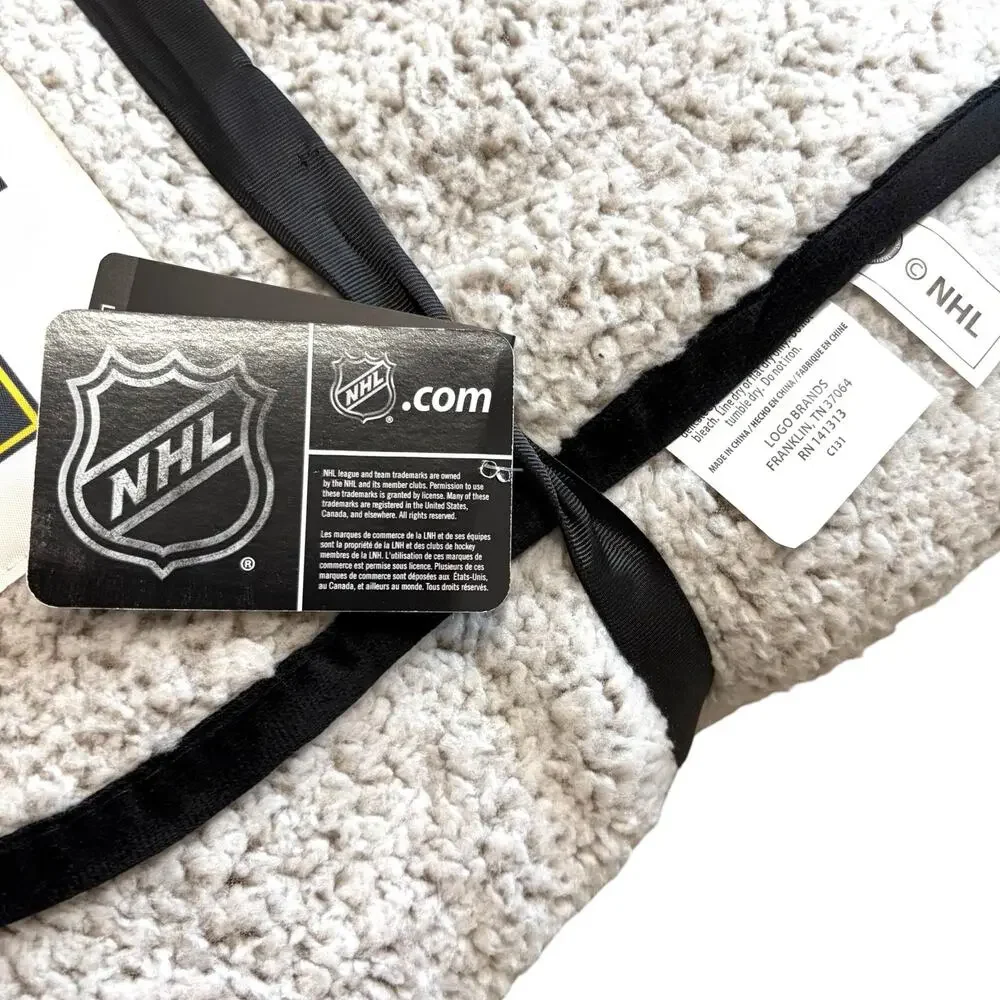 Boston Bruins NHL Logo Brands Frosty Fleece Throw NWT Sz 60 in x 70 in Hockey
